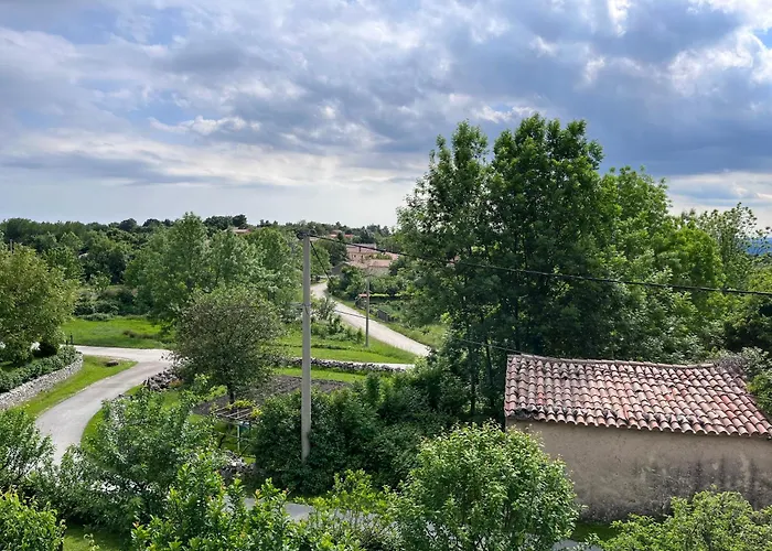 Vista Appartement Lupoglav (Istria)